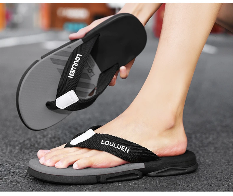 Men Summer High Quality Flip Flops Men Beach Slippers Fashion Outdoor Flip Flops Casual Breathable Slippers for Men New Sandals