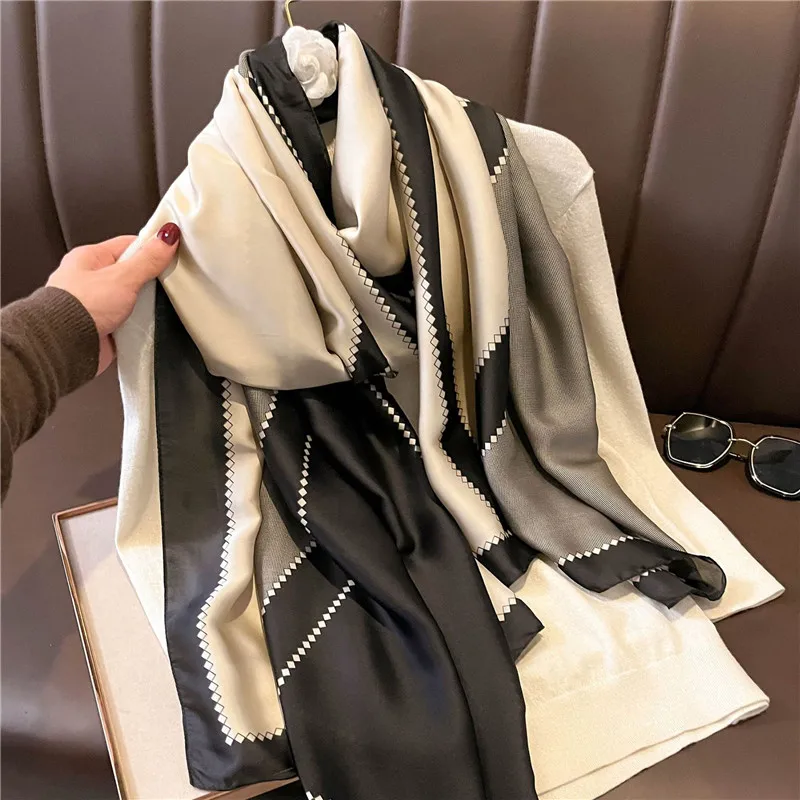 2022 Fashion Brand Women Silk Scarf Luxury Dark Green Aztec Floral Pashmina Shawls Wrap Soft Foulard Femme Muslim Hijab 180*90Cm