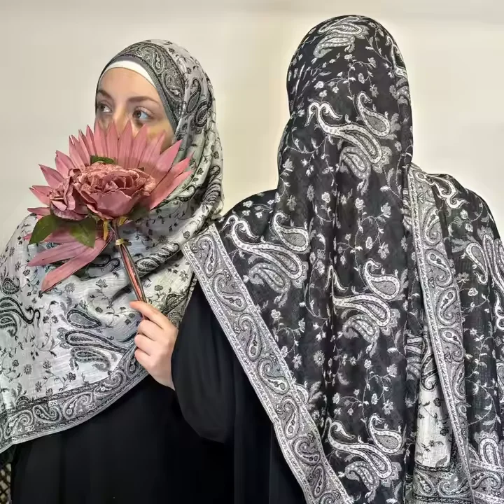2025 Hot Sale Cashmere Pashmina Shawl Printed Jacquard Muslim Hijab for Women Imitated Wool with Tassels Scarf