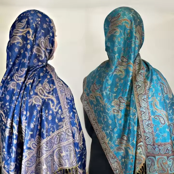 2025 Hot Sale Cashmere Pashmina Shawl Printed Jacquard Muslim Hijab for Women Imitated Wool with Tassels Scarf
