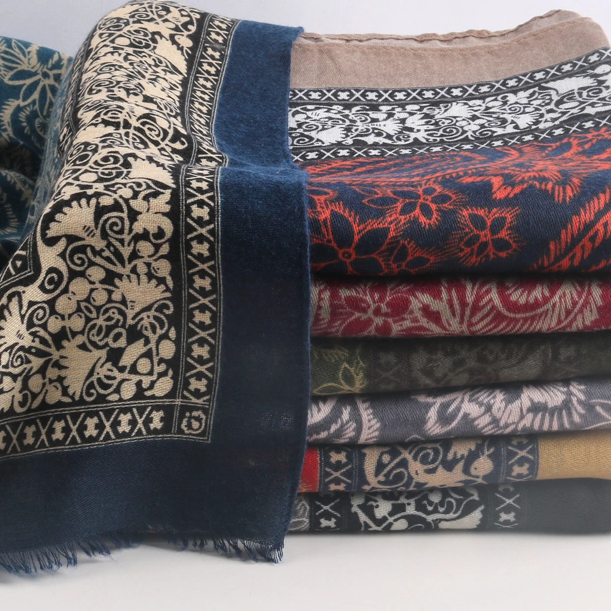 180*85cm Printed Cotton Hijab Muslim Women Soft Scarf Shawls Ethnic Style Rayon Polyester Scarf Winter Scarf Cashmere Hijab