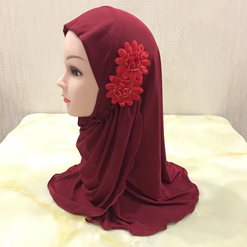 Beautiful Small Girl Hijab Scarf with Flowers Fit 2-7 Years Old Muslim Kids Pull On Islamic Scarf Shawl Headscarf Wholesale 50cm Beautiful Small Girl Hijab Scarf with Flowers Fit 2-7 Years Old Muslim Kids Pull On Islamic Scarf Shawl Headscarf Wholesale 50cm