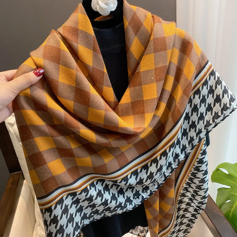 42 Designs Spain Brand Lovely Floral Square Viscose Shawl Scarf Lady Print Soft Wrap Pashmina Bufandas Muslim Hijab 135*135Cm