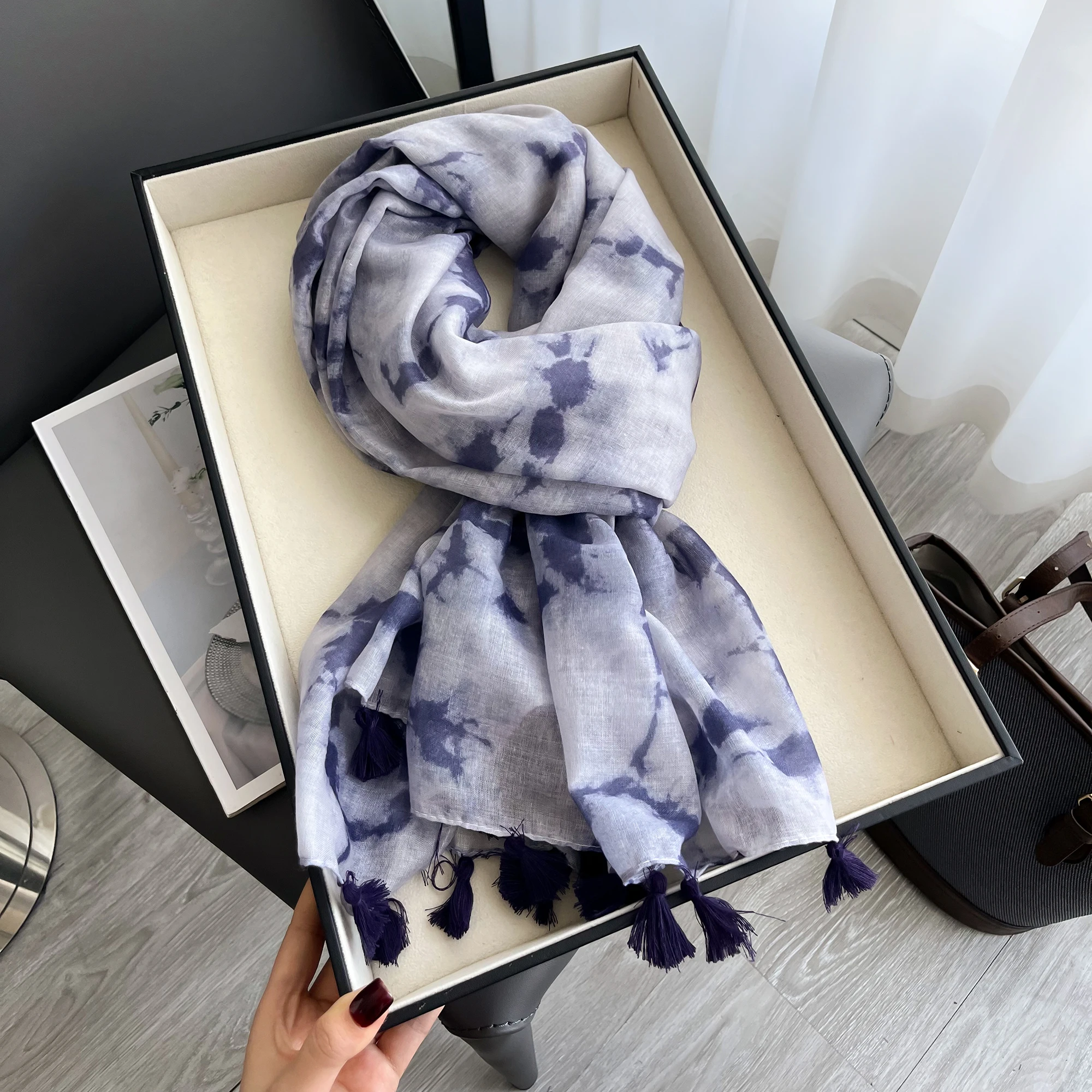 2024 New Fashion Summer Women Scarf Bohemia Flower Beach Hijab Shawls and Wraps Female Foulard Echarpe Designer Pashmina Bandana
