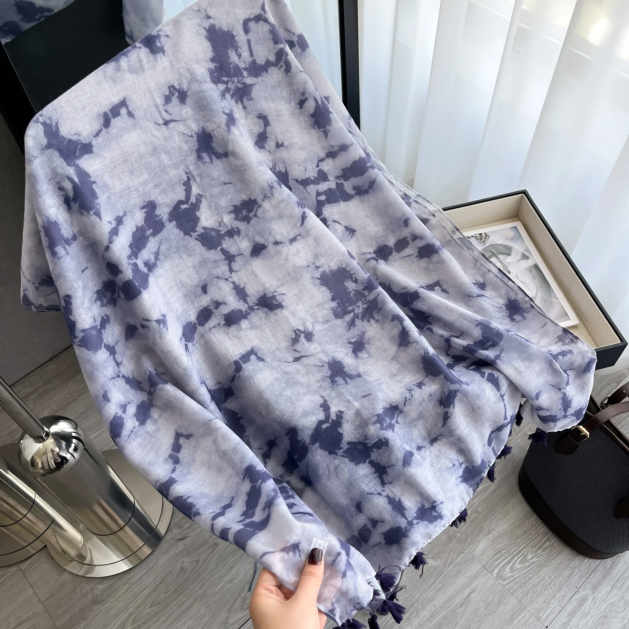 2024 New Fashion Summer Women Scarf Bohemia Flower Beach Hijab Shawls and Wraps Female Foulard Echarpe Designer Pashmina Bandana