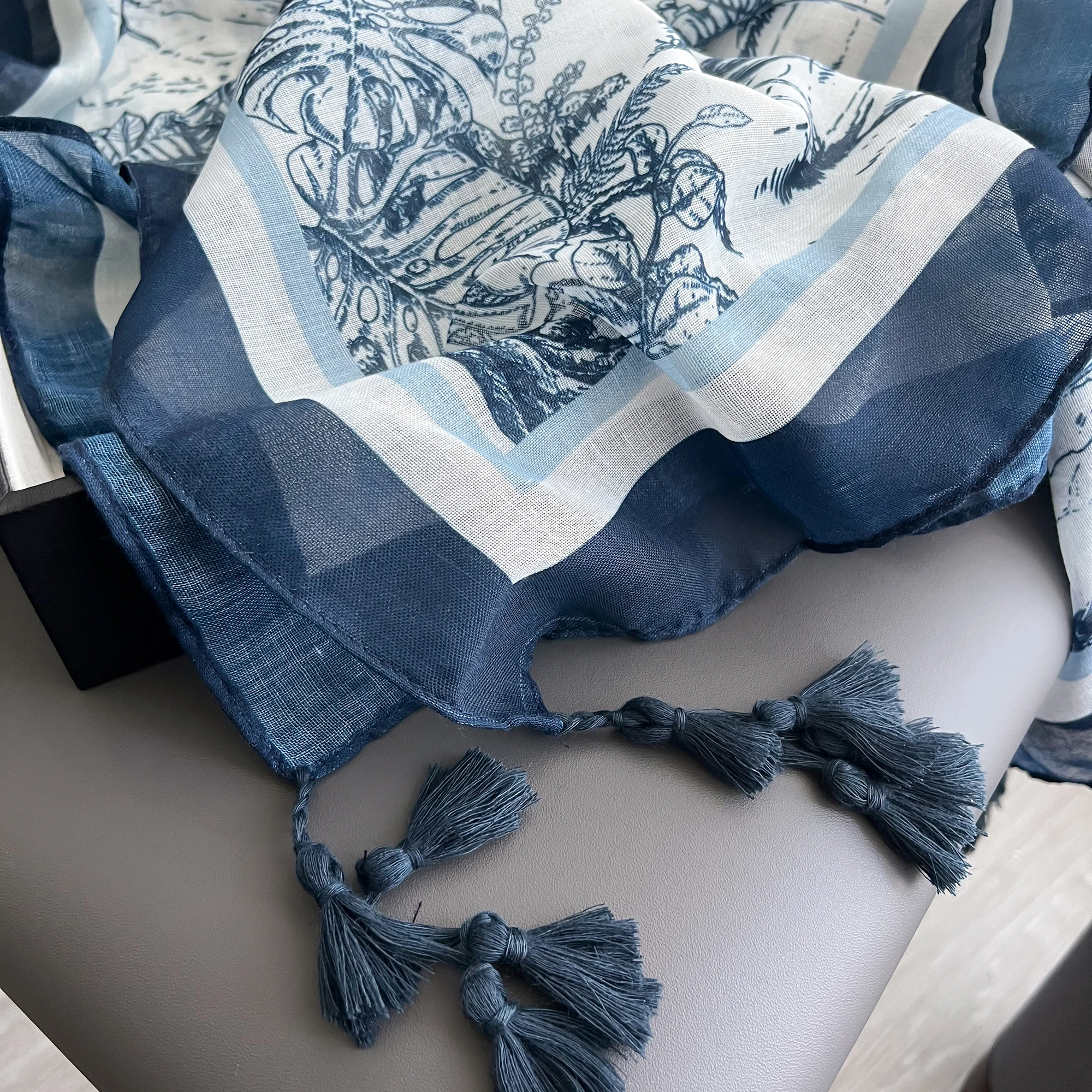 2024 New Fashion Summer Women Scarf Bohemia Flower Beach Hijab Shawls and Wraps Female Foulard Echarpe Designer Pashmina Bandana