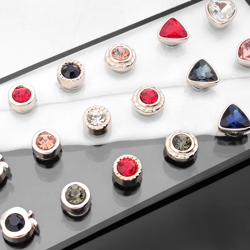 5Pcs Metal Magnet Brooches for Women Buttons Crystal Magne Hijab Pins Shirt Collar Scarf Shawl Badge Fashion Jewelry Gifts 5Pcs Metal Magnet Brooches for Women Buttons Crystal Magne Hijab Pins Shirt Collar Scarf Shawl Badge Fashion Jewelry Gifts