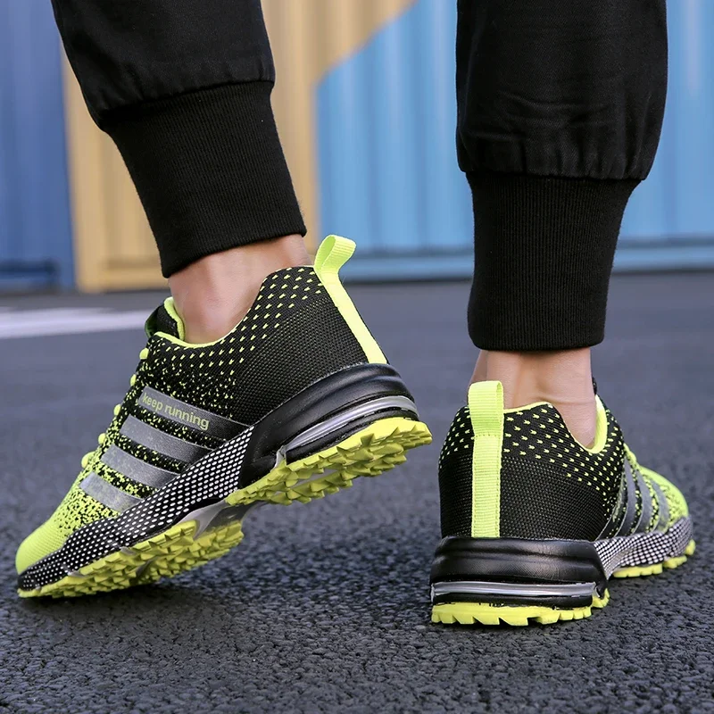 New men's and women's flying mesh surface spring summer breathable casual sports shoes flat vulcanized couple running big size48