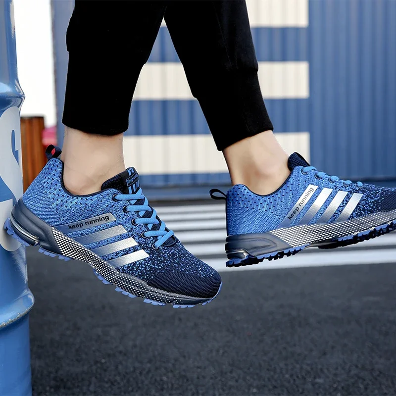 New men's and women's flying mesh surface spring summer breathable casual sports shoes flat vulcanized couple running big size48