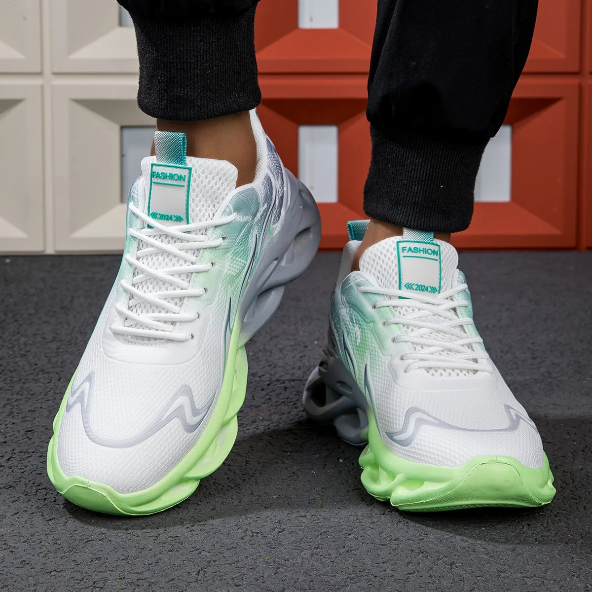 Couple Running Shoes Men Women Lightweight Mesh Breathable Comfortable Flat Soft Tennis Shoes Summer Lace-up Sneakers Man Couple Running Shoes Men Women Lightweight Mesh Breathable Comfortable Flat Soft Tennis Shoes Summer Lace-up Sneakers Man