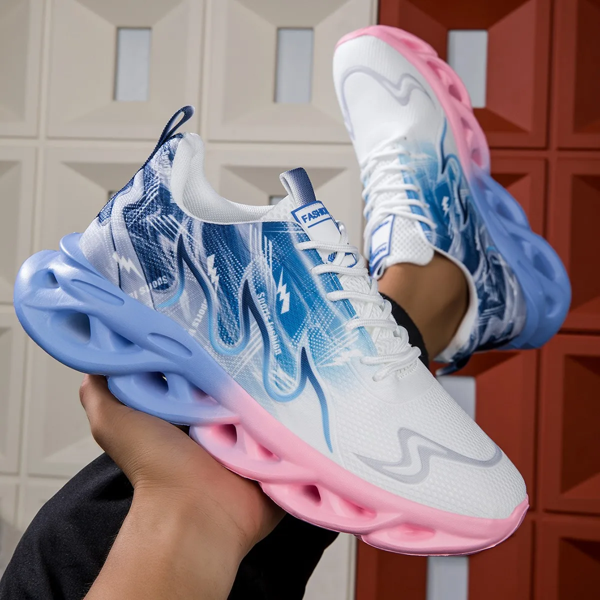 Couple Running Shoes Men Women Lightweight Mesh Breathable Comfortable Flat Soft Tennis Shoes Summer Lace-up Sneakers Man Couple Running Shoes Men Women Lightweight Mesh Breathable Comfortable Flat Soft Tennis Shoes Summer Lace-up Sneakers Man