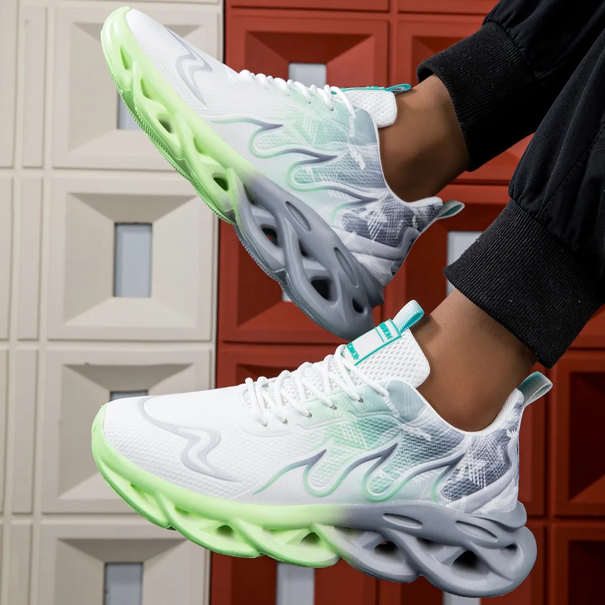 Couple Running Shoes Men Women Lightweight Mesh Breathable Comfortable Flat Soft Tennis Shoes Summer Lace-up Sneakers Man Couple Running Shoes Men Women Lightweight Mesh Breathable Comfortable Flat Soft Tennis Shoes Summer Lace-up Sneakers Man