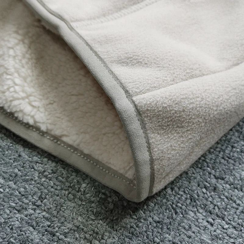 Thiened Double Layer Cosite Velvet Lamb Velvet Fine Particle ake Fce Warm Stand Collar Jaet Coat for Men Thiened Double Layer Cosite Velvet Lamb Velvet Fine Particle ake Fce Warm Stand Collar Jaet Coat for Men